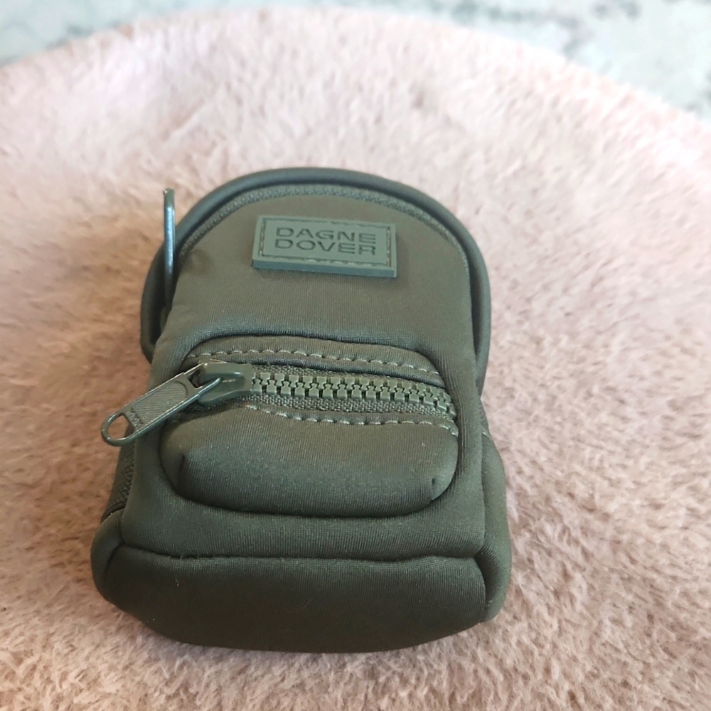 Dagne Dover Dakota keychain